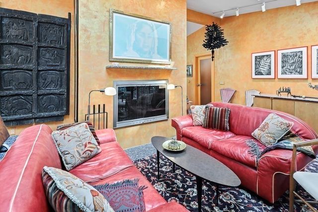 38 Cumberland Avenue, Brookline, MA 02445