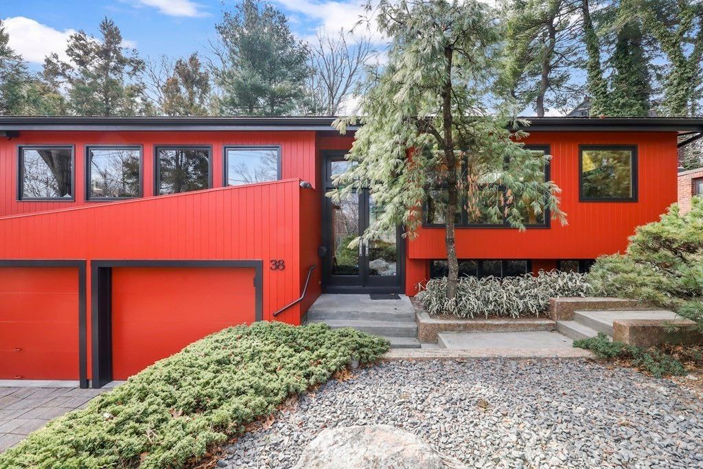 38 Cumberland Avenue, Brookline, MA 02445
