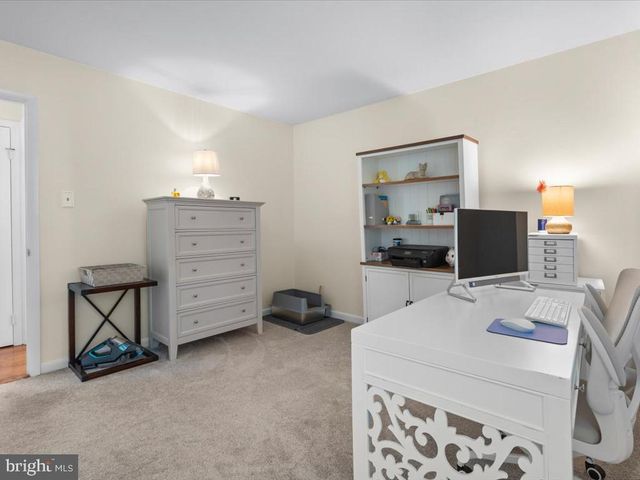 15058 HOLLEYSIDE DR, Dumfries, VA 22025