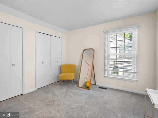 15058 HOLLEYSIDE DR, Dumfries, VA 22025