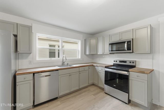 922 Minnesota Ave, Knoxville, TN 37921