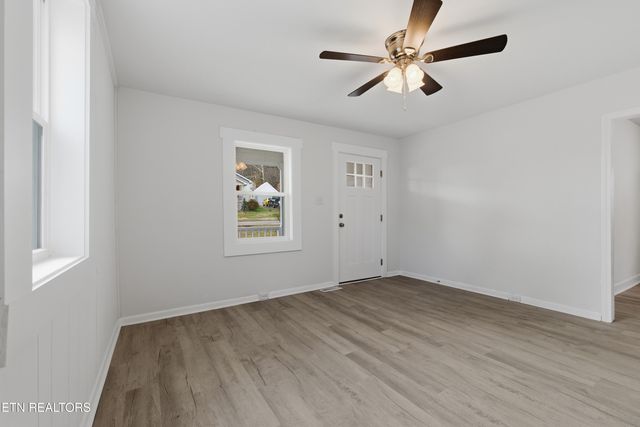 922 Minnesota Ave, Knoxville, TN 37921