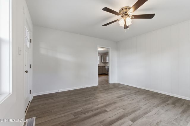 922 Minnesota Ave, Knoxville, TN 37921