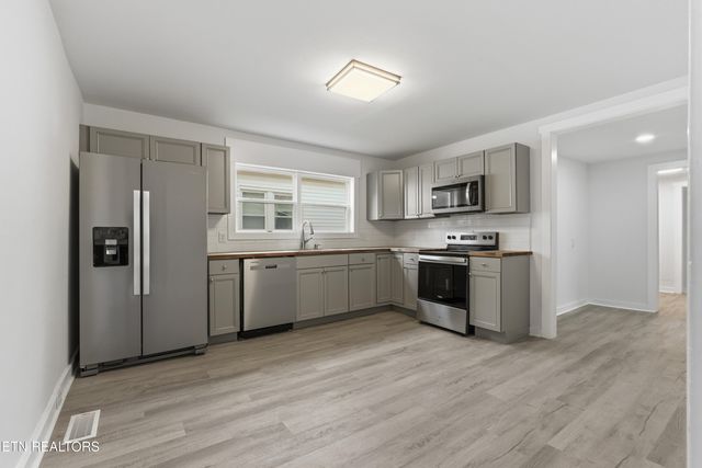 922 Minnesota Ave, Knoxville, TN 37921