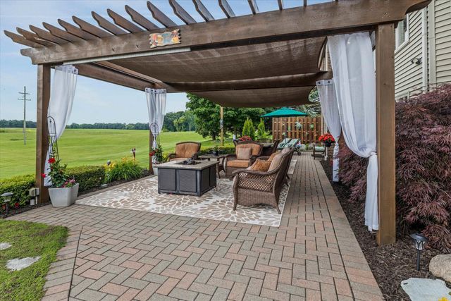 68223 Hillside Lane, Washington Twp, MI 48095