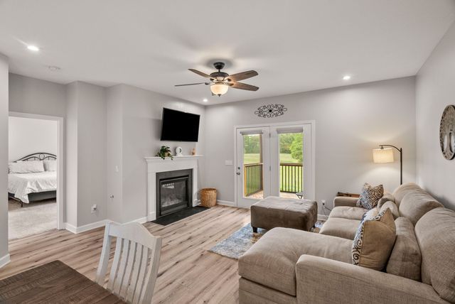 4359 Socata Ct, Cross Plains, TN 37049