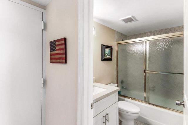 5480 N Ocean Drive A1d, Singer Island, FL 33404