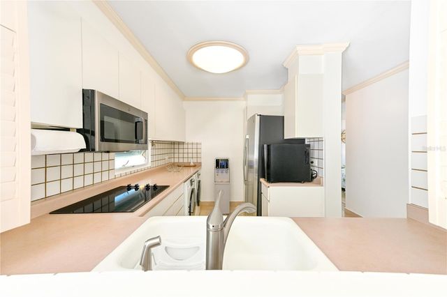 1 CONDOMINIO PLAYA SERENA 604, Carolina, PR 00979