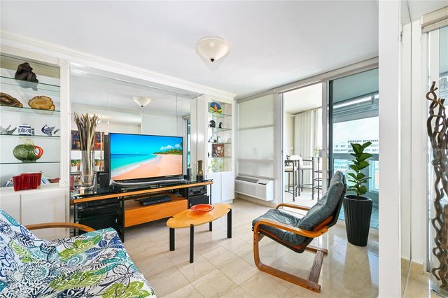 1 CONDOMINIO PLAYA SERENA 604, Carolina, PR 00979