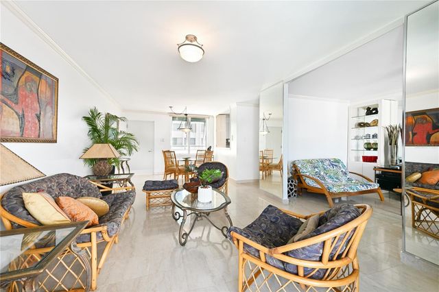 1 CONDOMINIO PLAYA SERENA 604, Carolina, PR 00979