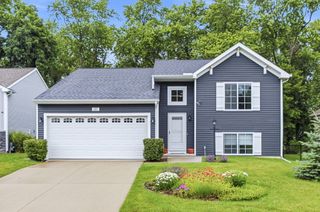 557 Swan River Drive, Benton Charter Twp, MI 49022
