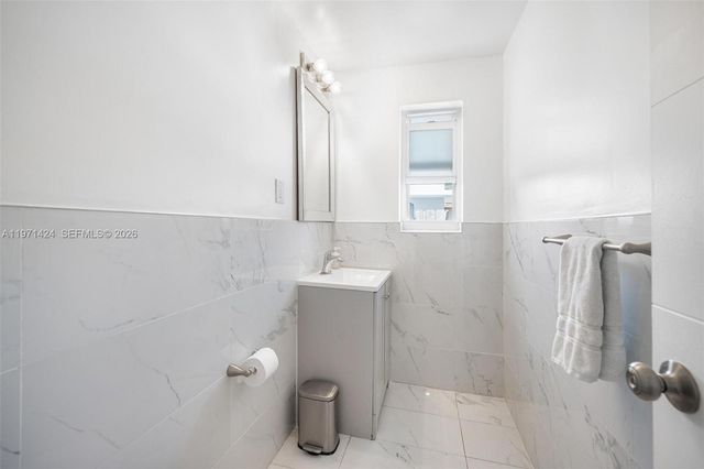 1297 NE 110th Ter, Miami, FL 33161