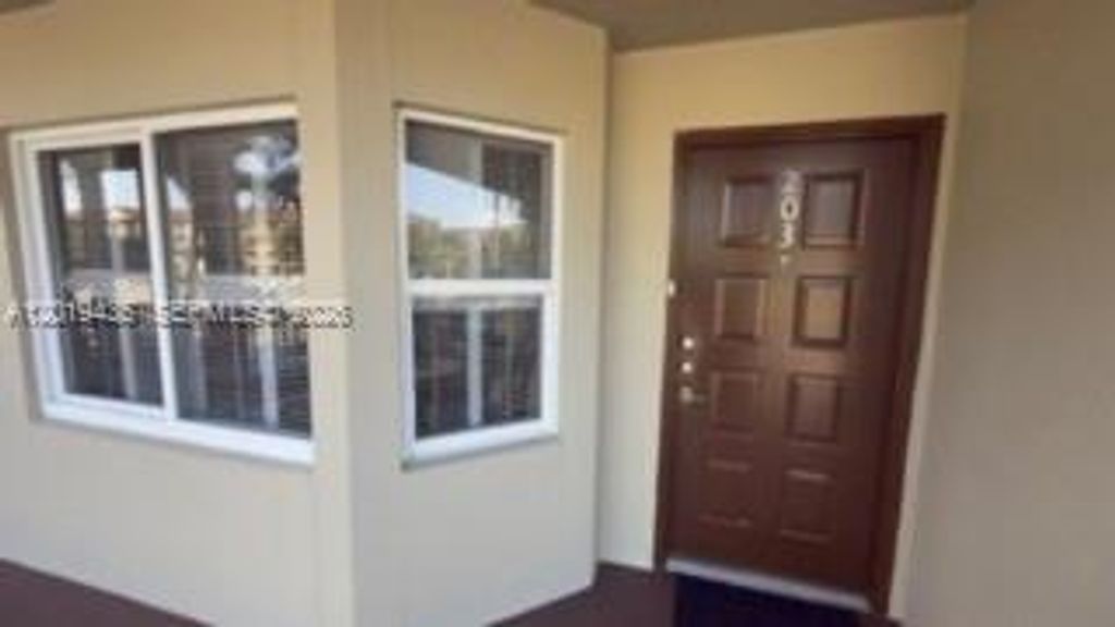 1400 SW 131st Way 203Q, Pembroke Pines, FL 33027