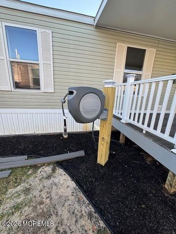 45 Randall Avenue, Hazlet, NJ 07734