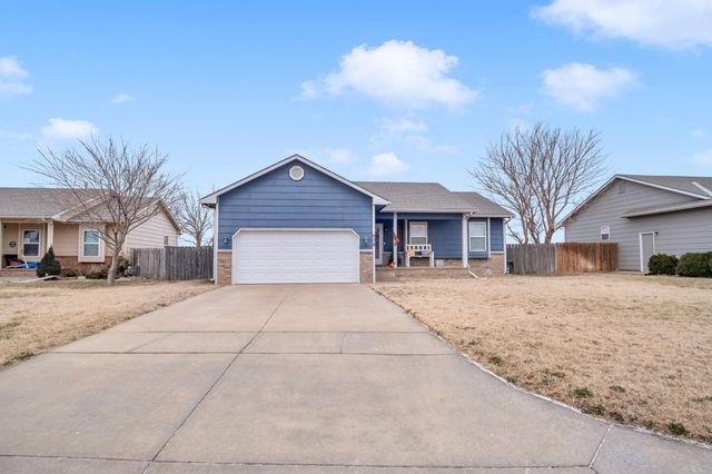628 S Longbranch Dr, Maize, KS 67101