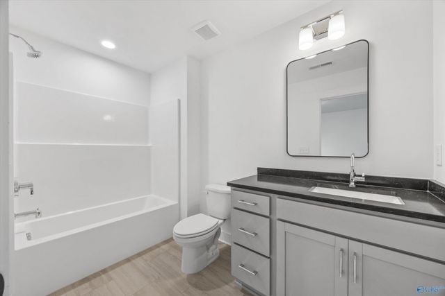 21766 Hemlock Drive, Athens, AL 35613