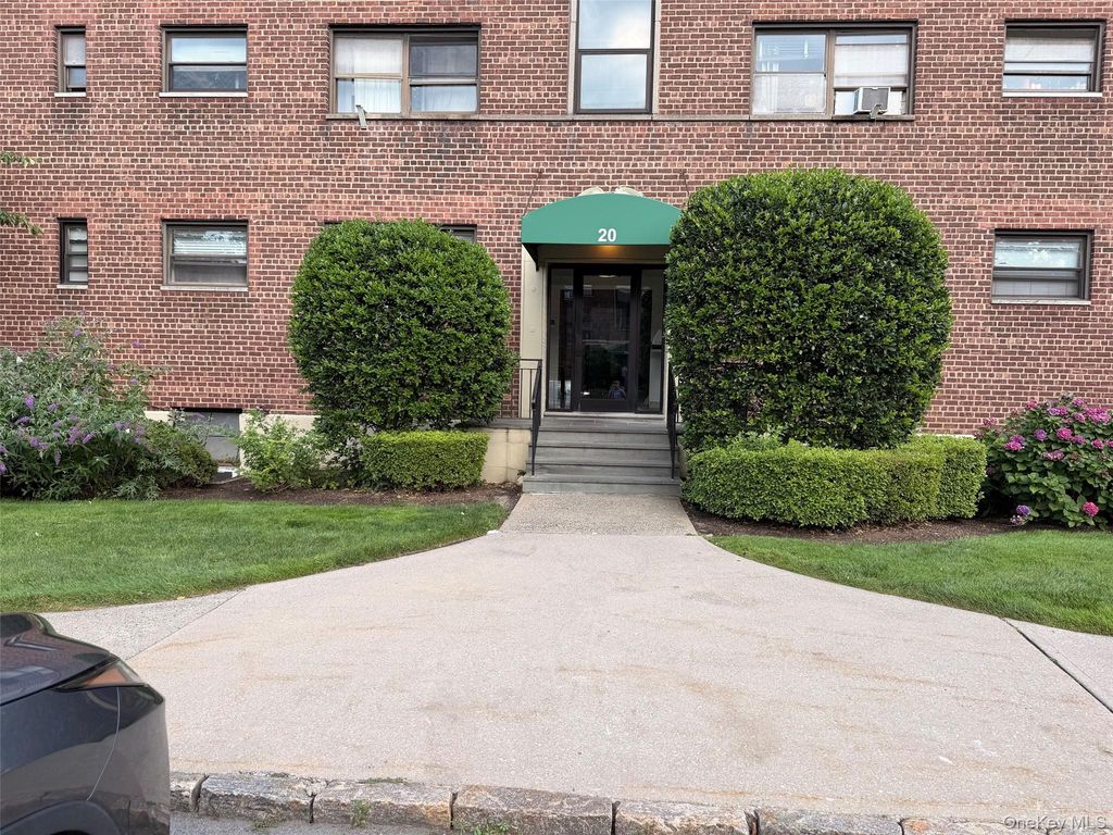 20 Shady Glen Court H, New Rochelle, NY 10805