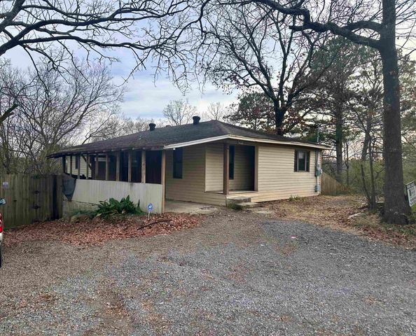 7204 Reed Rd., North Little Rock, AR 72118