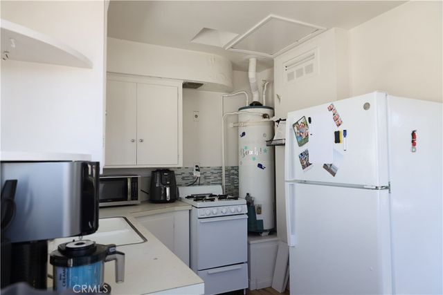 612 W Balboa Boulevard, Newport Beach, CA 92661