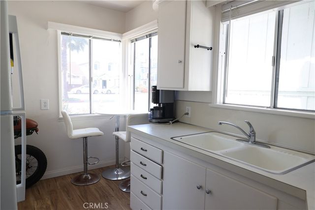 612 W Balboa Boulevard, Newport Beach, CA 92661