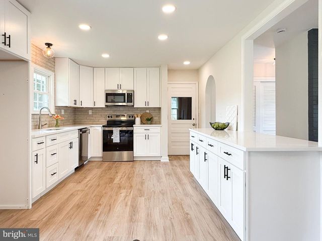 324 HIGHLAWN AVE, Elizabethtown, PA 17022