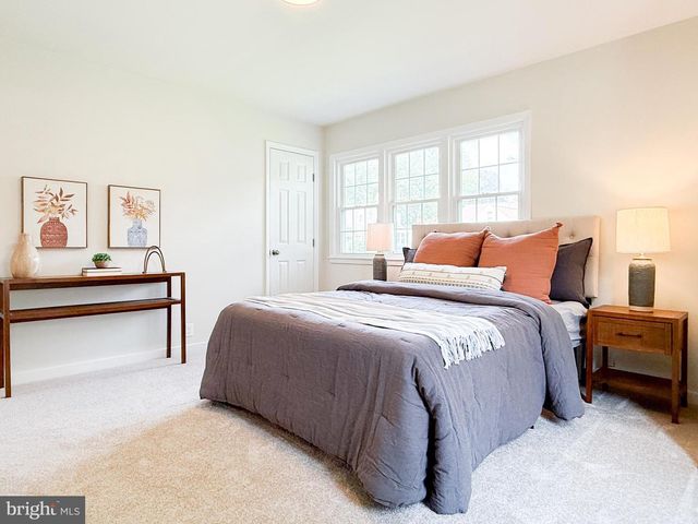 324 HIGHLAWN AVE, Elizabethtown, PA 17022