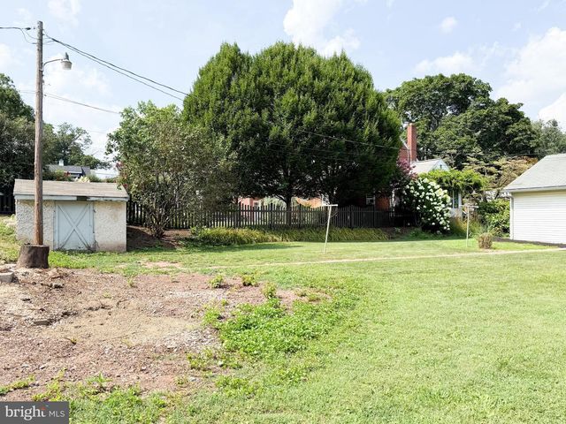 324 HIGHLAWN AVE, Elizabethtown, PA 17022