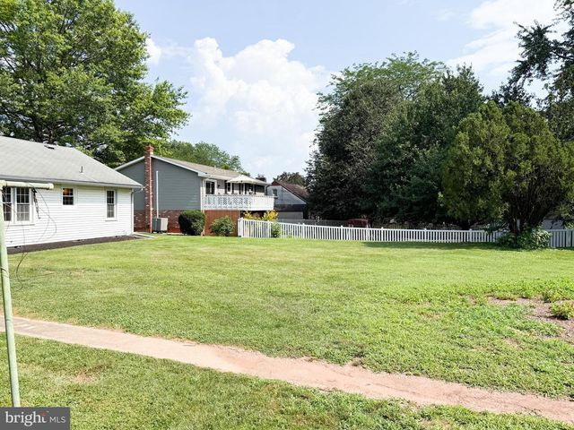 324 HIGHLAWN AVE, Elizabethtown, PA 17022