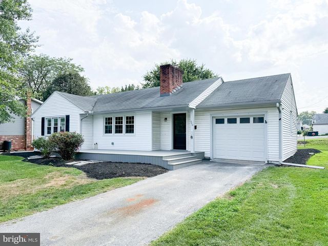324 HIGHLAWN AVE, Elizabethtown, PA 17022