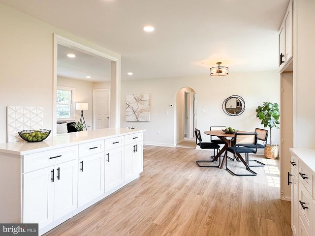 324 HIGHLAWN AVE, Elizabethtown, PA 17022