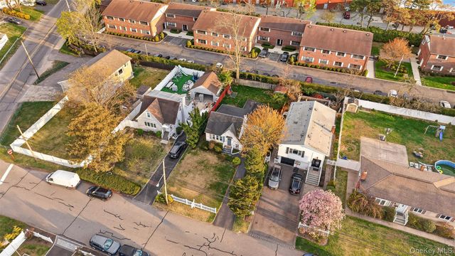 266 Neptune Avenue, West Babylon, NY 11704