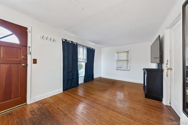 266 Neptune Avenue, West Babylon, NY 11704