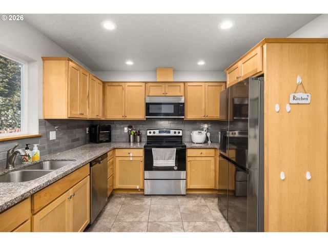 10971 Se HOLGATE Blvd, Portland, OR 97266