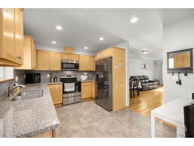 10971 Se HOLGATE Blvd, Portland, OR 97266