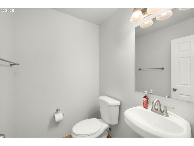 10971 Se HOLGATE Blvd, Portland, OR 97266