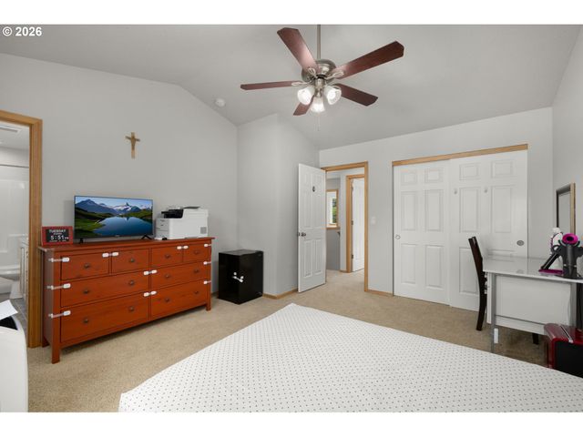 10971 Se HOLGATE Blvd, Portland, OR 97266