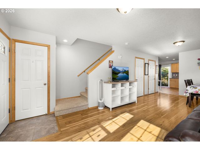 10971 Se HOLGATE Blvd, Portland, OR 97266