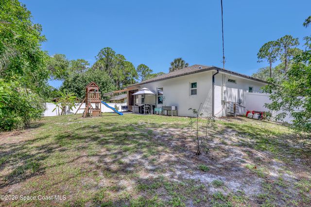 466 Olmsted Street SW, Palm Bay, FL 32908