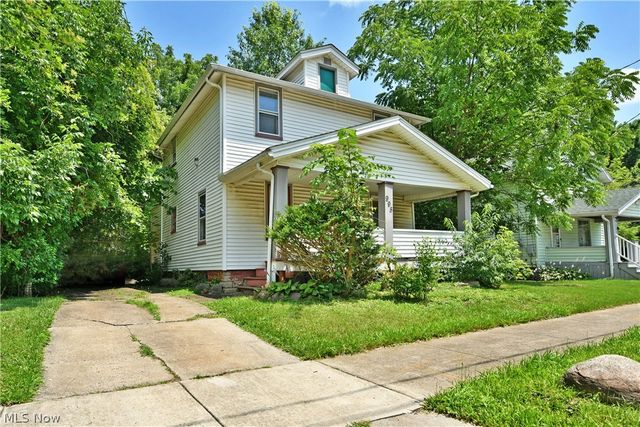 995 Glenwood Street NE, Warren, OH 44483
