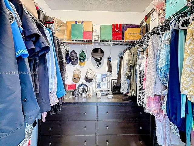 451 NW 12th Ave, Florida City, FL 33034