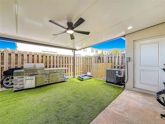 451 NW 12th Ave, Florida City, FL 33034