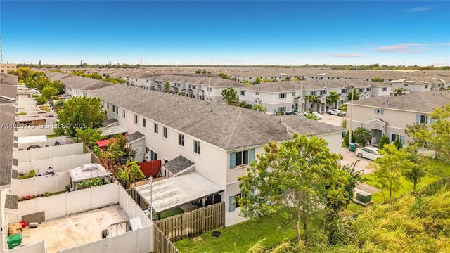 451 NW 12th Ave, Florida City, FL 33034