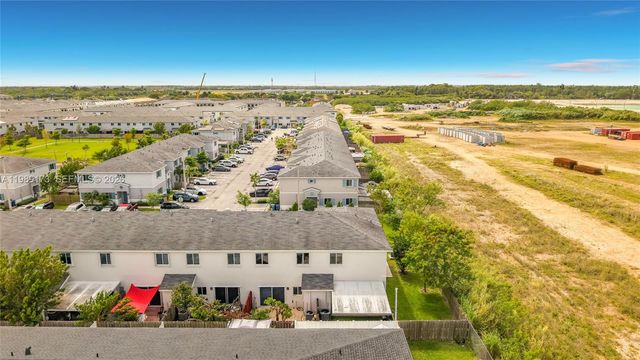 451 NW 12th Ave, Florida City, FL 33034