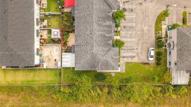 451 NW 12th Ave, Florida City, FL 33034