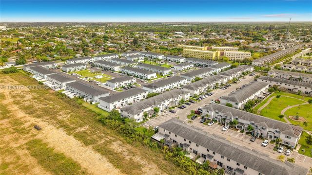 451 NW 12th Ave, Florida City, FL 33034
