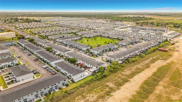 451 NW 12th Ave, Florida City, FL 33034
