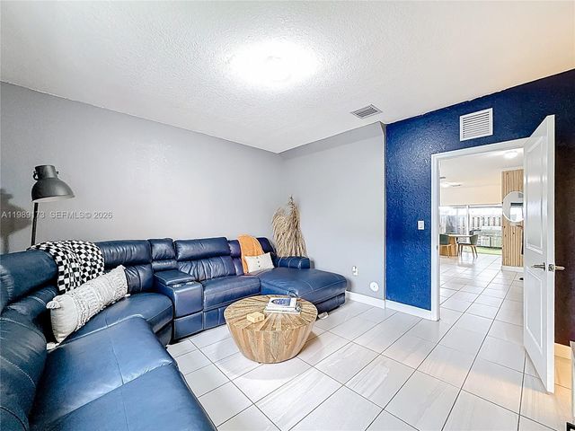 451 NW 12th Ave, Florida City, FL 33034