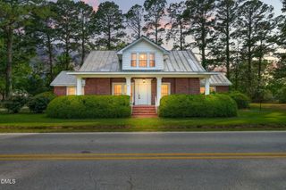 207 W 3rd Street, Princeton, NC 27569