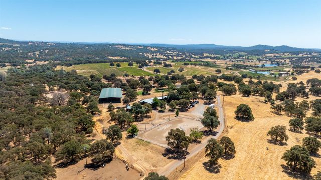 17761 Grizzly Bear Dr, Grass Valley, CA 95949