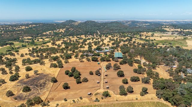 17761 Grizzly Bear Dr, Grass Valley, CA 95949